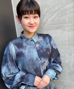 新山　唯