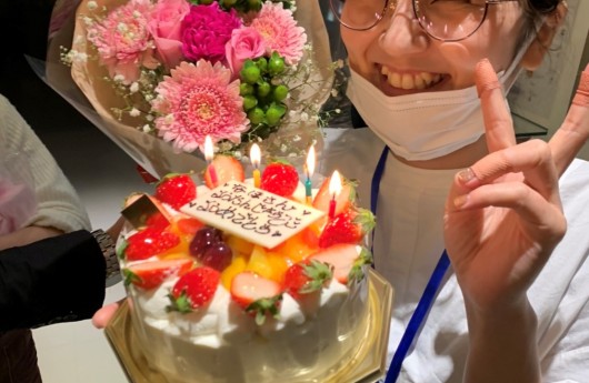 社長からお誕生日に花束が！！！？？